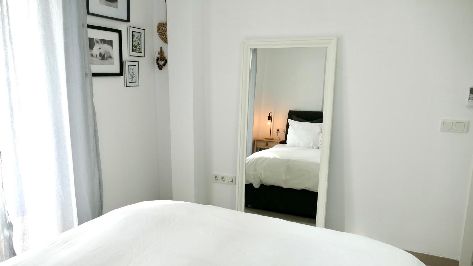 Casita Frigiliana - Stunning New Apartment With Views With Private Parking Space Kültér fotó
